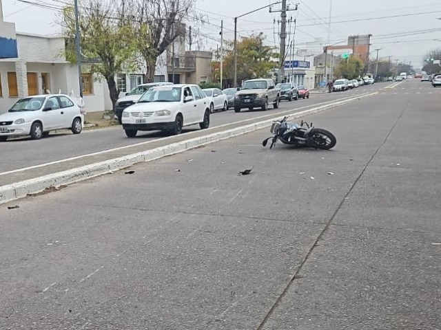 Una mujer gravemente herida en un siniestro vial